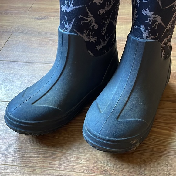 Joe fresh size 2 neoprene boots - Picture 8 of 10